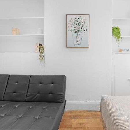 2 Bed Piccadilly Apartment 1 London Kültér fotó