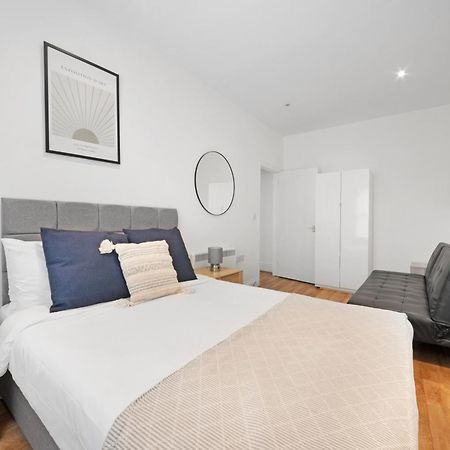 2 Bed Piccadilly Apartment 1 London Kültér fotó