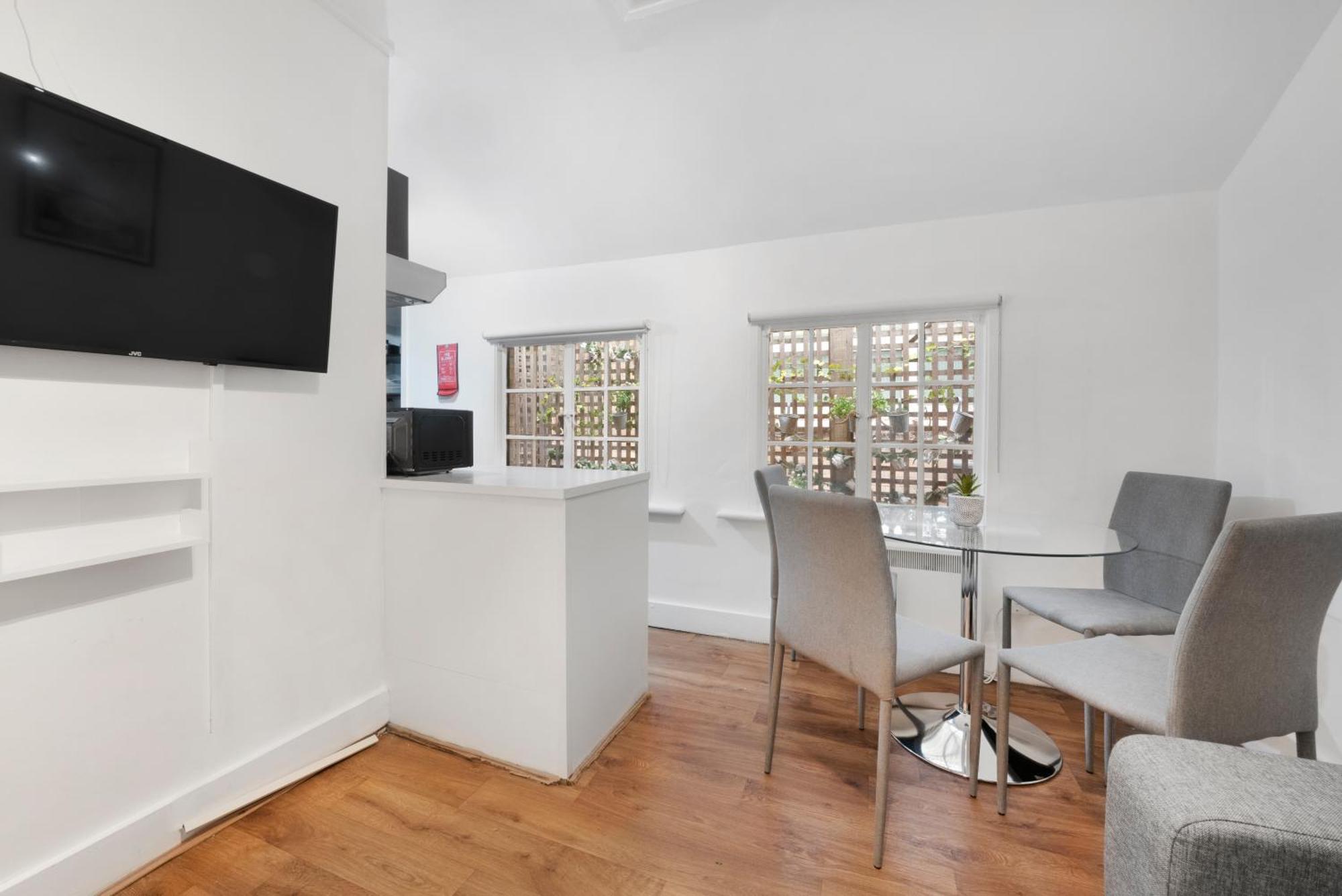 2 Bed Piccadilly Apartment 1 London Kültér fotó
